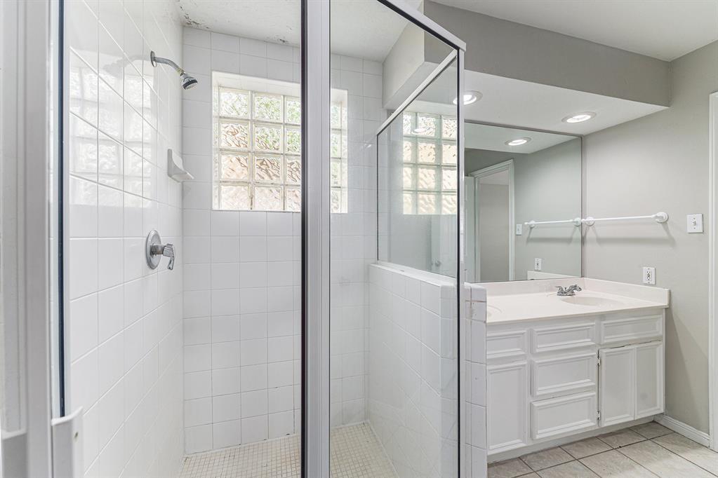 1734 Hazelwood Street, Conroe, Texas image 12