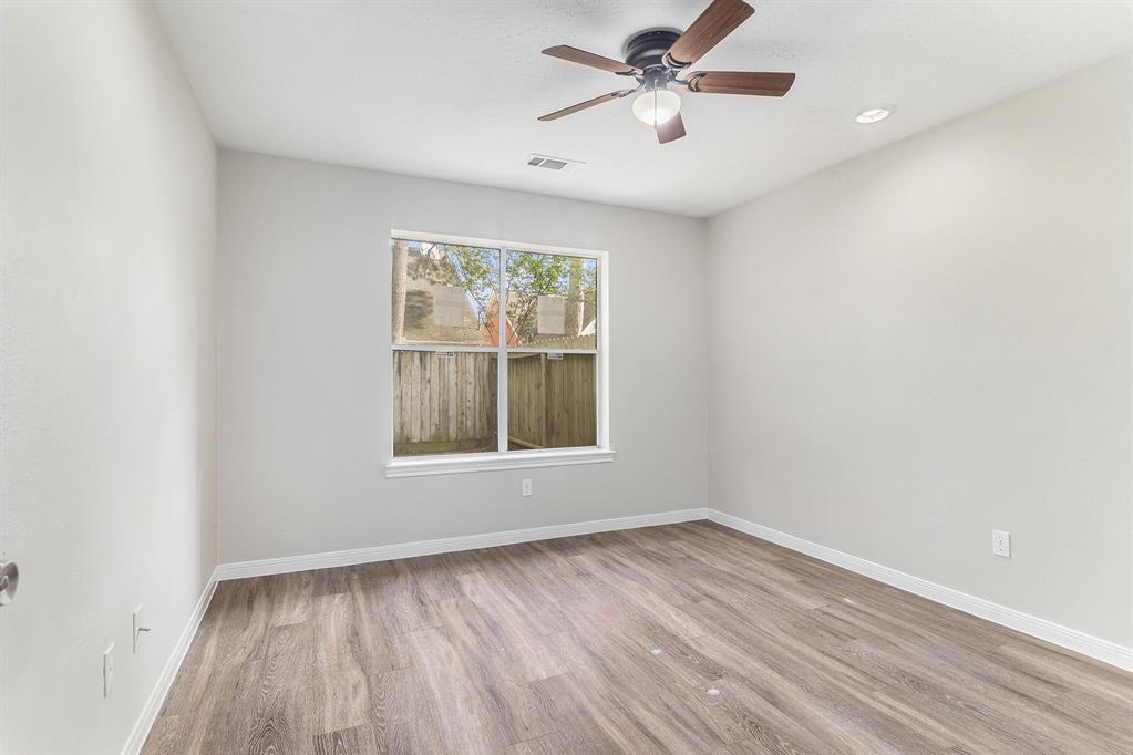 1734 Hazelwood Street, Conroe, Texas image 9