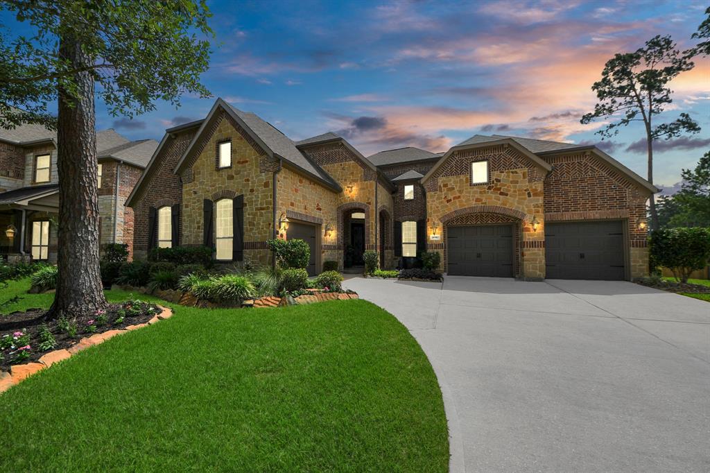 18910 Winding Atwood Lane, Tomball, Texas image 1