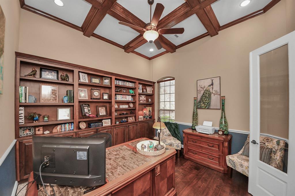 18910 Winding Atwood Lane, Tomball, Texas image 5