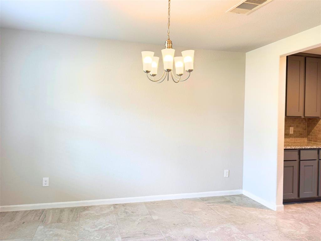 2630 Half Dome Drive, Rosharon, Texas image 2