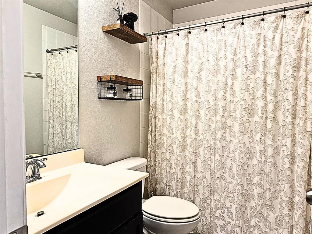 2630 Half Dome Drive, Rosharon, Texas image 20