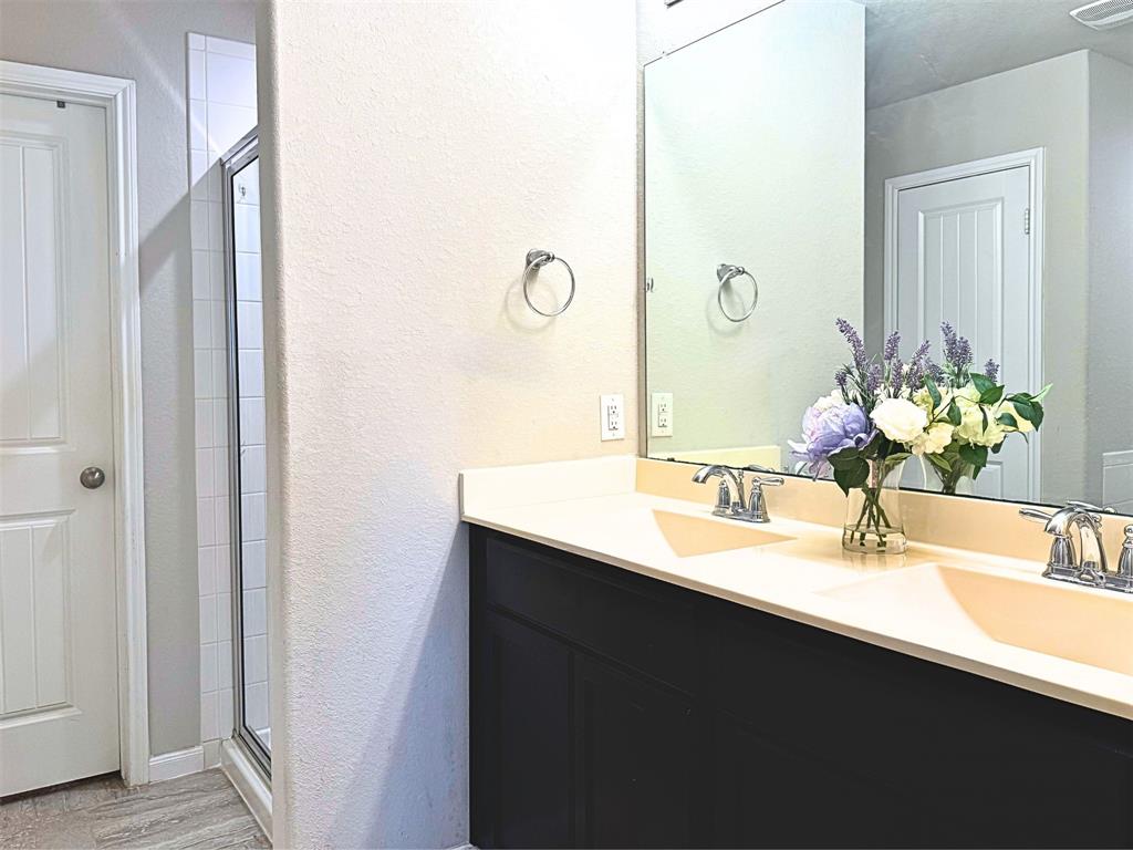 2630 Half Dome Drive, Rosharon, Texas image 12