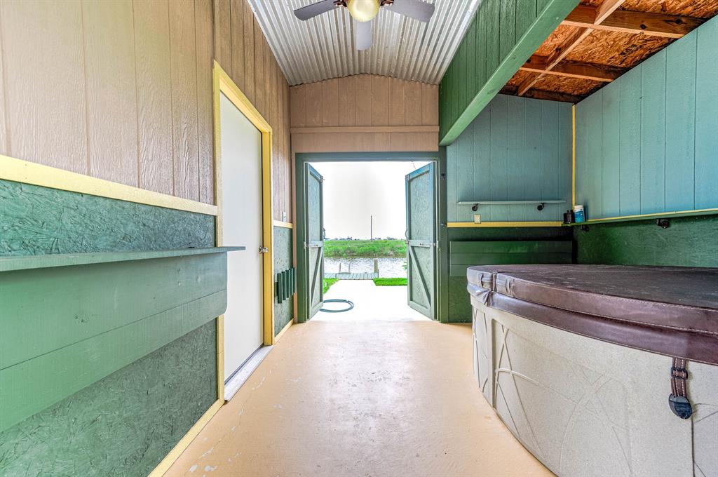 351 Mariner Street, Sargent, Texas image 8