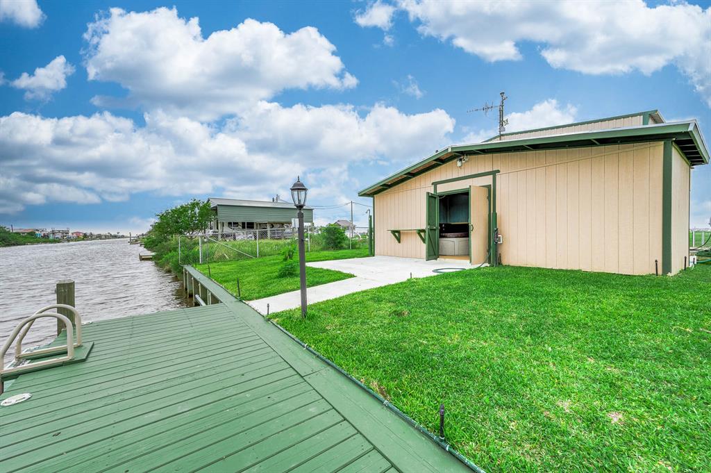 351 Mariner Street, Sargent, Texas image 3