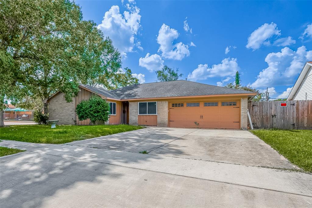 Houston, Texas 77015, United States, 3 Bedrooms Bedrooms, ,2 BathroomsBathrooms,Residential,Active,48037 Houston, Texas 77015, United States, 3 Bedrooms Bedrooms, ,2 BathroomsBathrooms,Residential,Active,48037