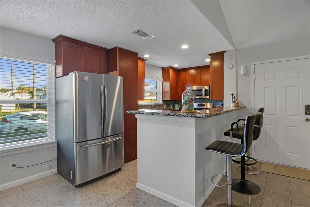 2507 37th Street, Galveston, Texas image 10