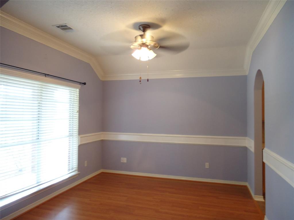 5611 Eagle Sky Boulevard