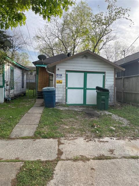 Single Family Residence in Houston TX 3336 Drew Street.jpg