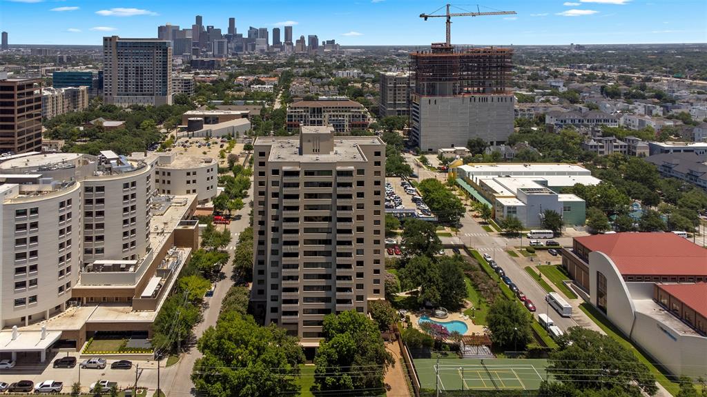 View Houston, TX 77004 condo