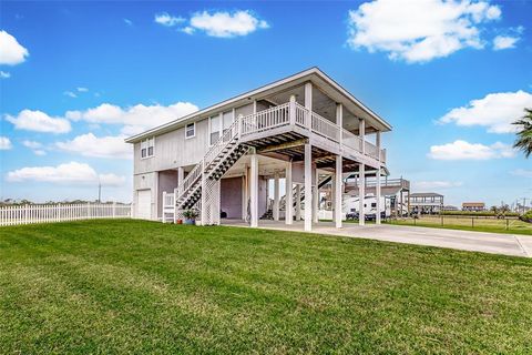 A home in Port Bolivar