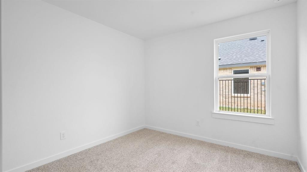 522 Robin Street, Angleton, Texas image 13