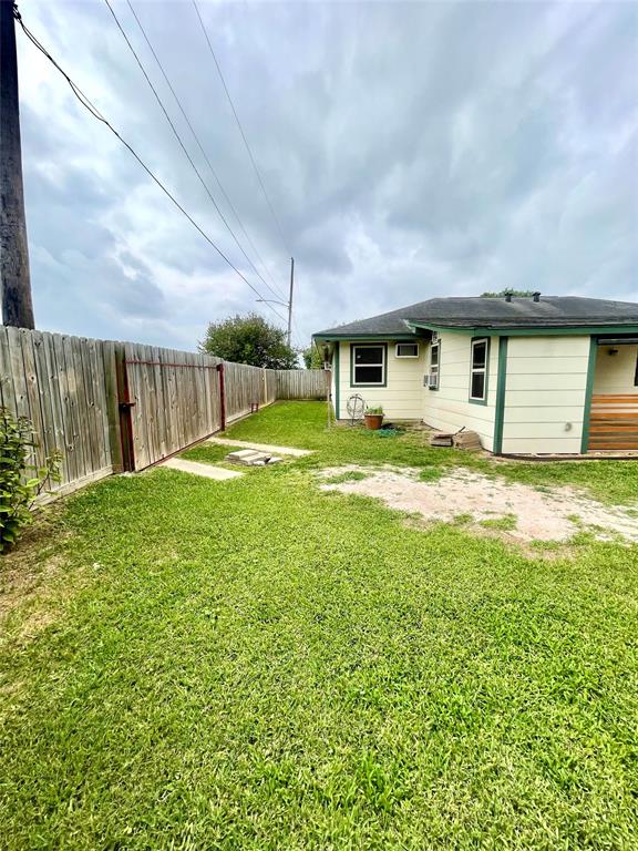3709 Cedarcrest Drive, Pasadena, Texas image 22