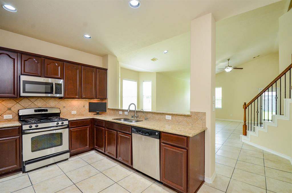 13108 Southern Way Lane, Pearland, Texas image 12