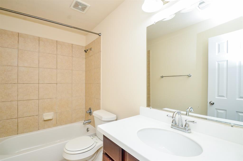 13108 Southern Way Lane, Pearland, Texas image 28