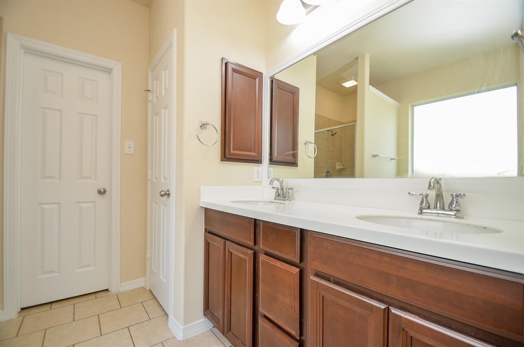 13108 Southern Way Lane, Pearland, Texas image 19
