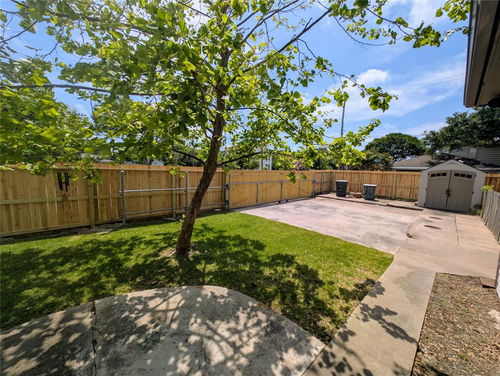 4701 Woodrow Avenue, Galveston, Texas image 25