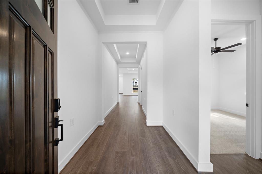 10128 Halpin Cove