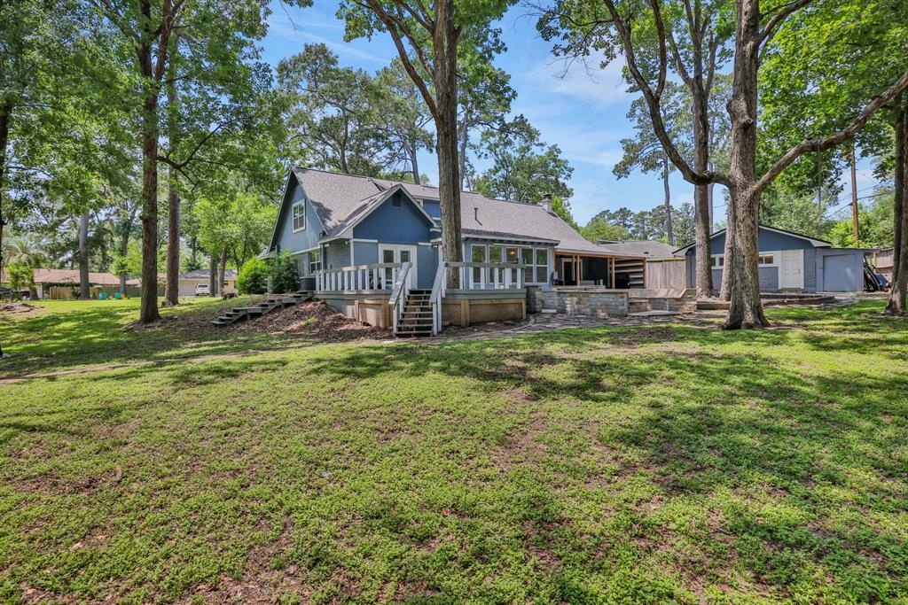 105 N Delmont Drive, Conroe, Texas image 9