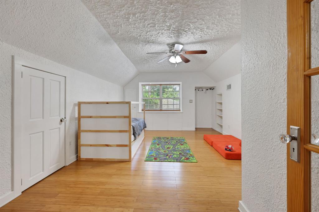 105 N Delmont Drive, Conroe, Texas image 34