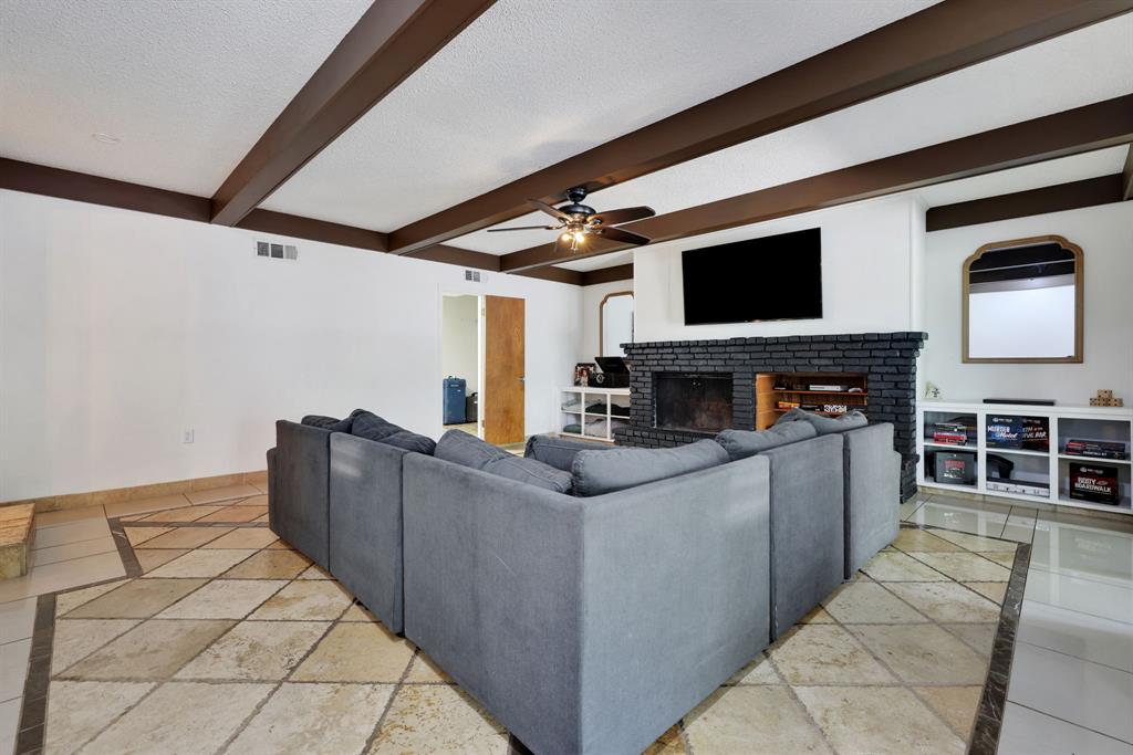105 N Delmont Drive, Conroe, Texas image 18