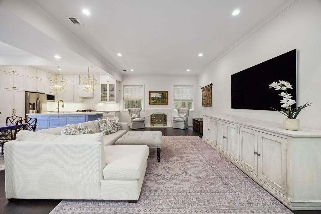 6000 Sugar Hill Drive #1, Houston, Texas image 11