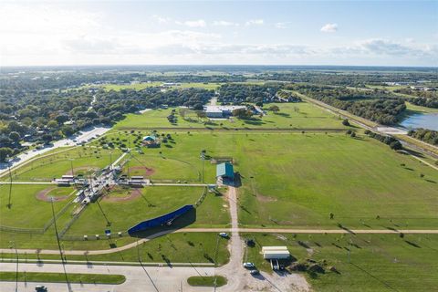 A home in Angleton