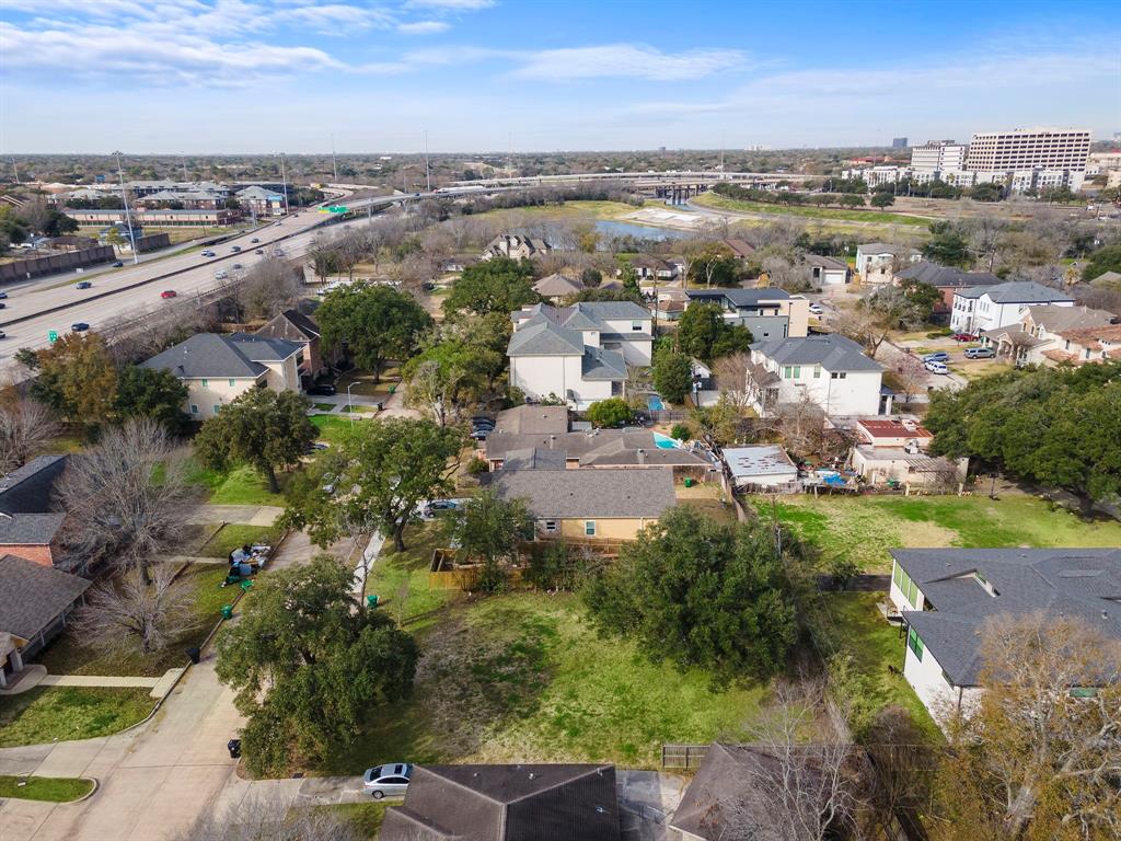4314 Woodvalley Drive, Houston, Texas image 13