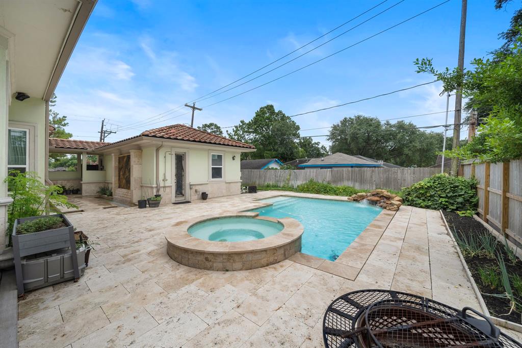 9761 Westview Drive