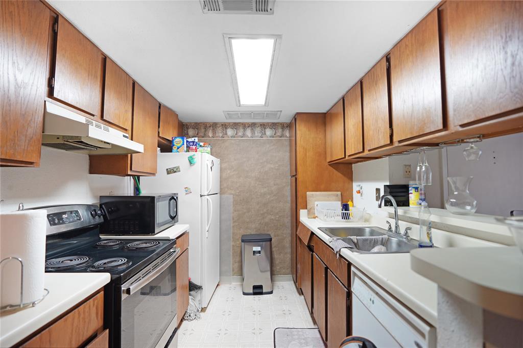 12905 Woodforest Boulevard 606