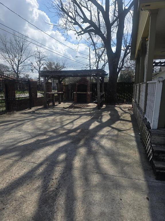 8205 Appleton Street, Houston, Texas image 17