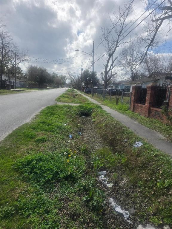 8205 Appleton Street, Houston, Texas image 15