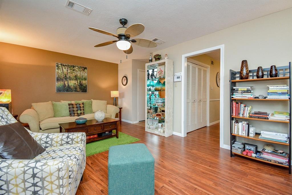 17123 Beaver Springs Drive #10, Houston, Texas image 24