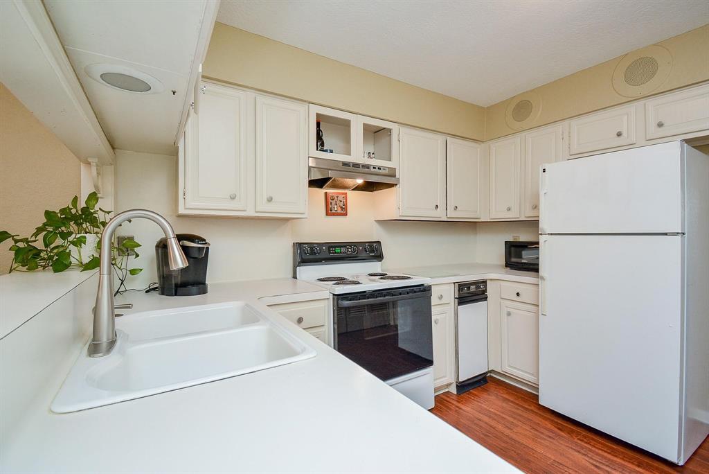 17123 Beaver Springs Drive #10, Houston, Texas image 18