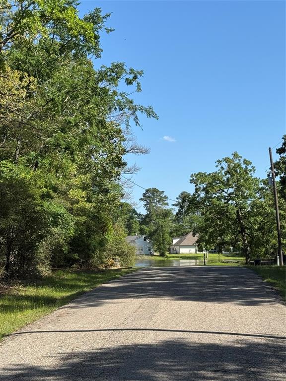 15 Wood Harbor, Trinity, Texas image 9