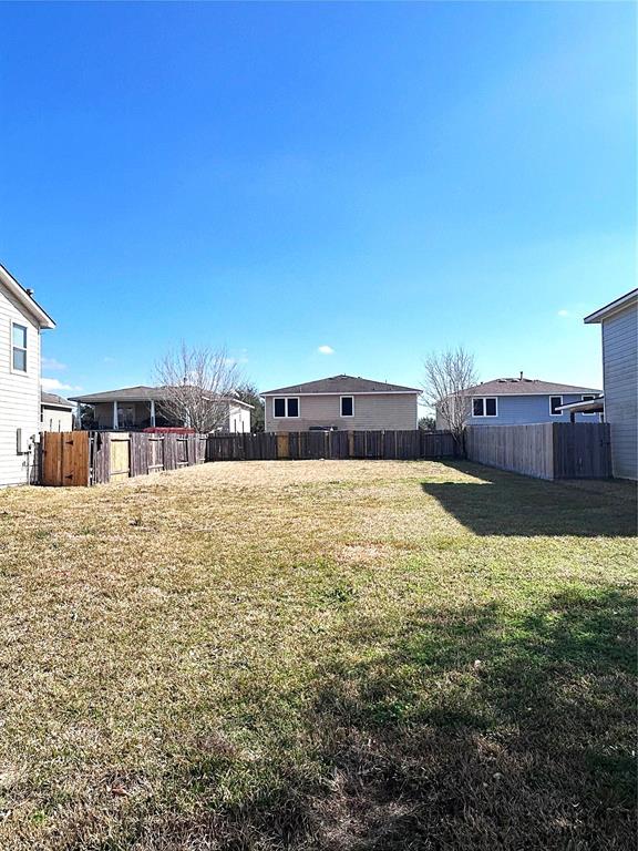 8414 Broadleaf Avenue, Baytown, Texas image 2