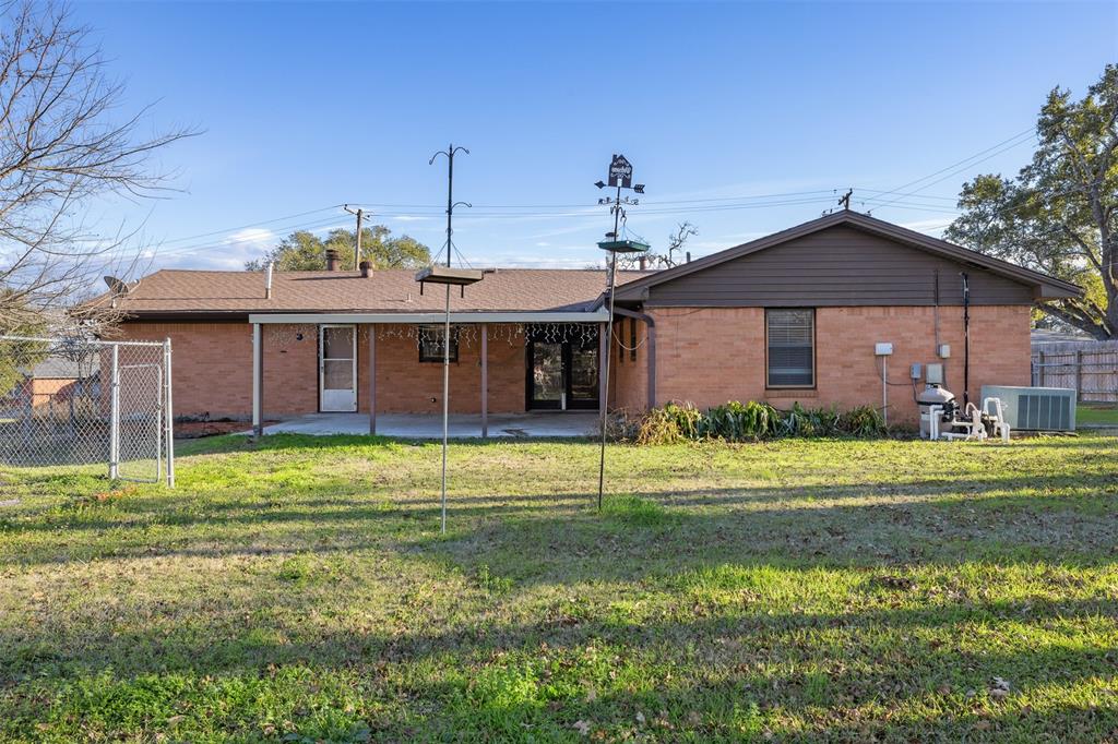 902 Mitchell Street, Bryan, Texas image 17