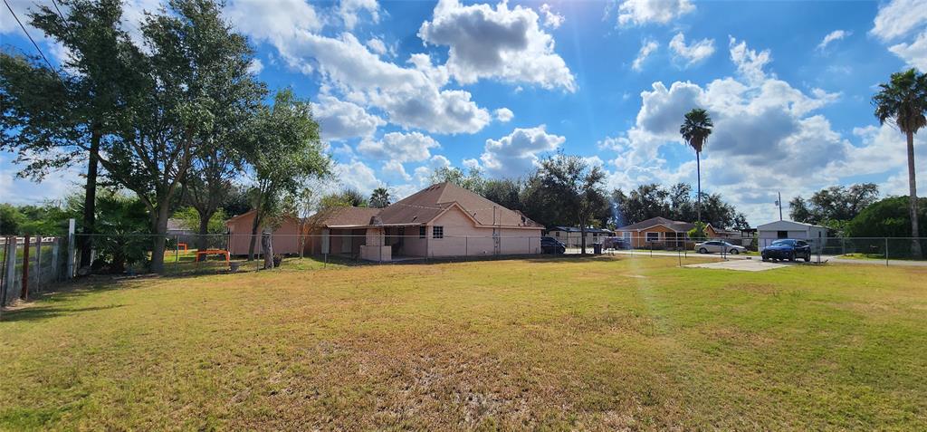 5202 Fiesta Drive, Mission, Texas image 5