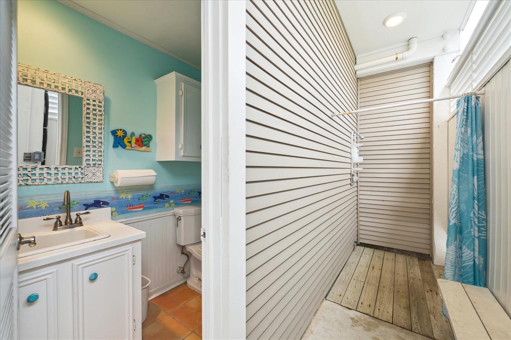 4100 Sand Crab Lane, Galveston, Texas image 32