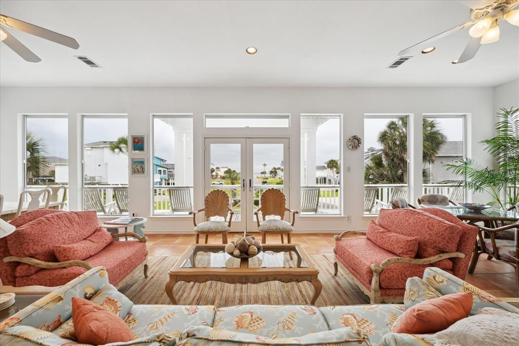 4100 Sand Crab Lane, Galveston, Texas image 5