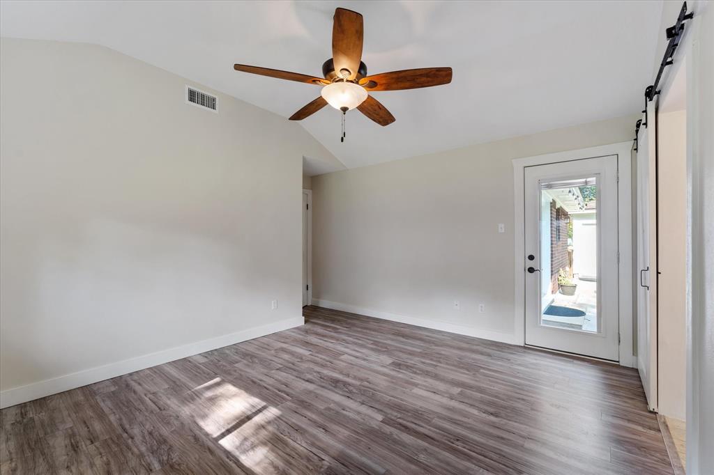 2453 Ripplewood Drive, Conroe, Texas image 27