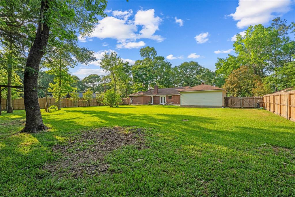 2453 Ripplewood Drive, Conroe, Texas image 41
