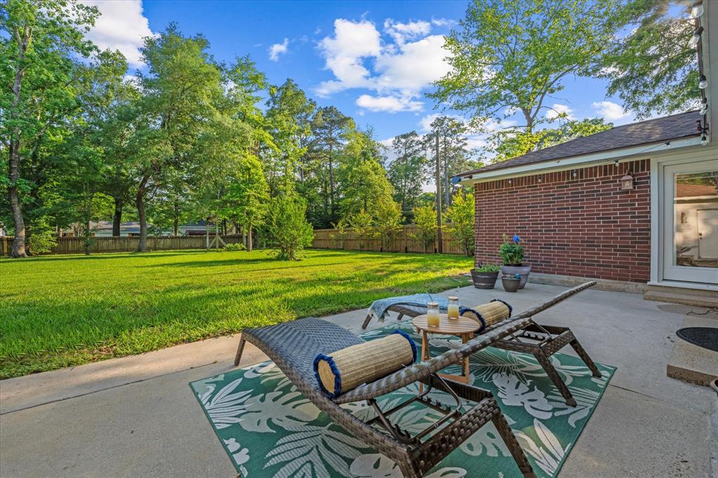 2453 Ripplewood Drive, Conroe, Texas image 36