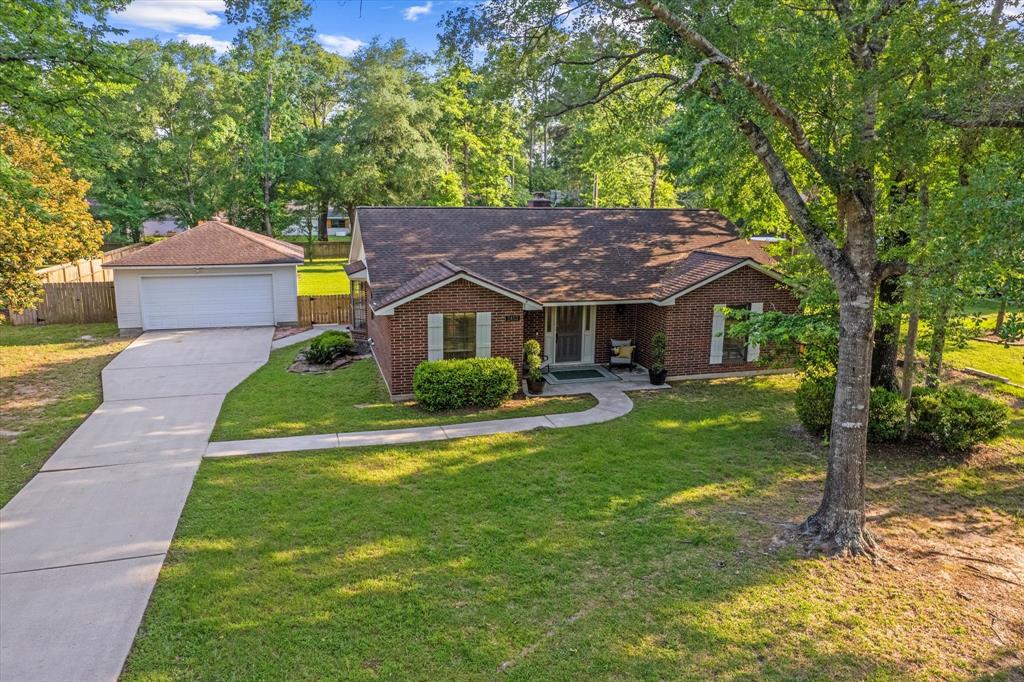 2453 Ripplewood Drive, Conroe, Texas image 4