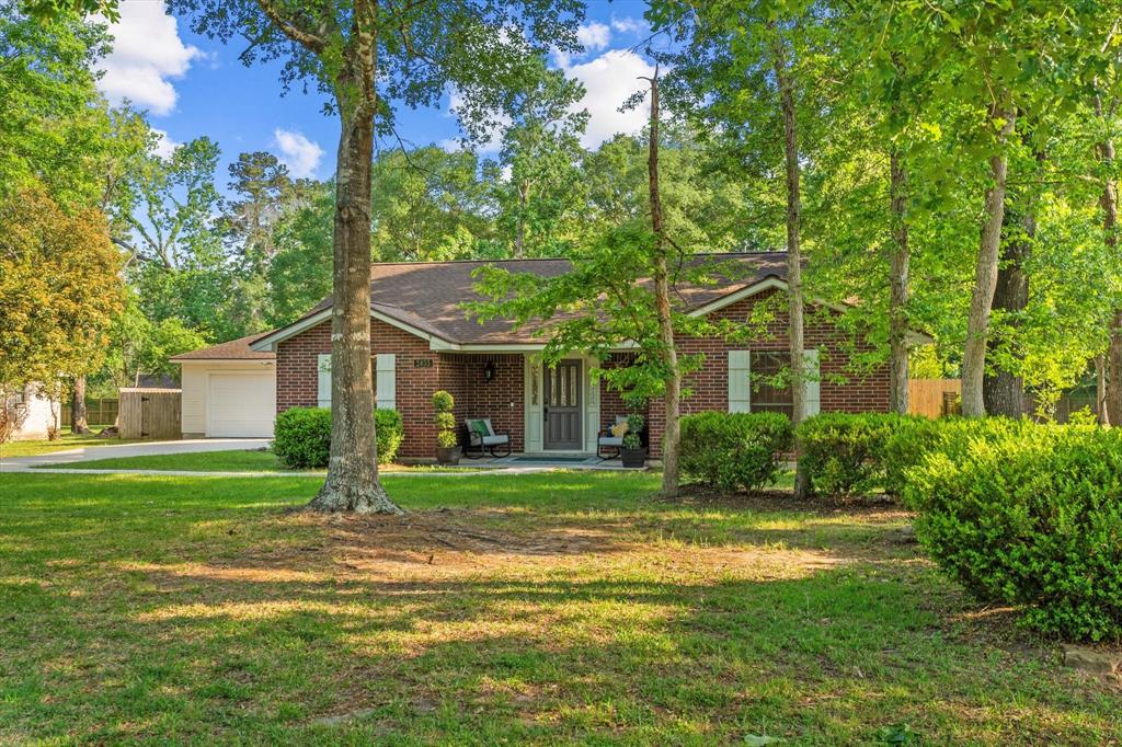 2453 Ripplewood Drive, Conroe, Texas image 5