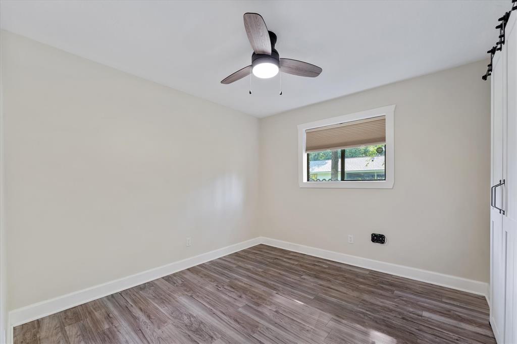 2453 Ripplewood Drive, Conroe, Texas image 26