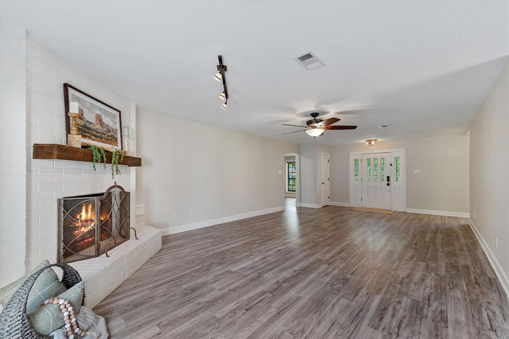 2453 Ripplewood Drive, Conroe, Texas image 14