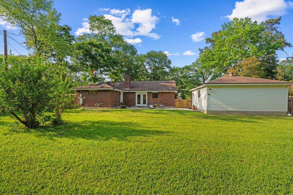 2453 Ripplewood Drive, Conroe, Texas image 40