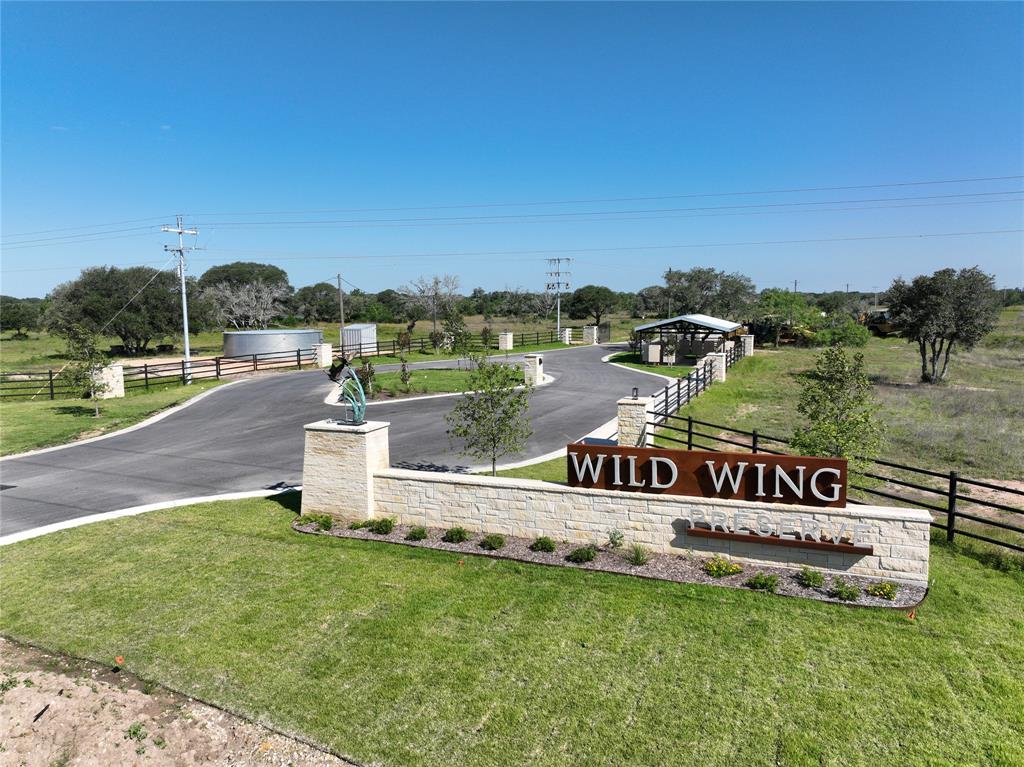 785 Gadwall Lane, Columbus, Texas image 1