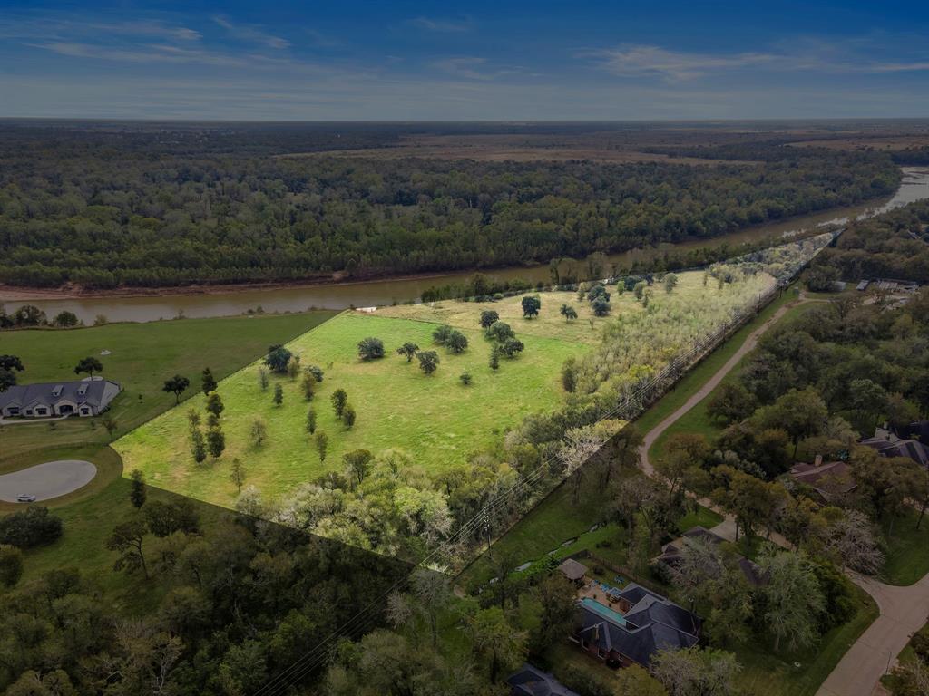 Riverbend Court, Fulshear, Texas image 3